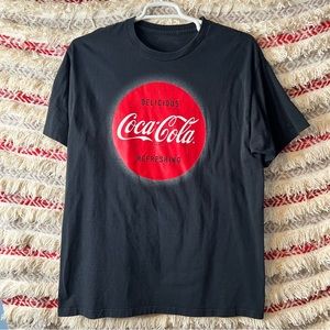 Coca-Cola Graphic Tee Size XL